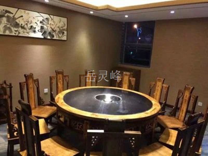 無煙火鍋桌椅定制方面要注意實用而不是個性 無煙火鍋桌椅定制方面要注意實用而不是個性(m.arfit.cn)