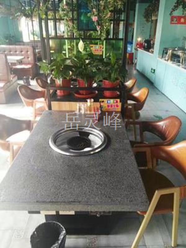 江蘇無煙火鍋桌椅的優(yōu)點和客源（m.arfit.cn)