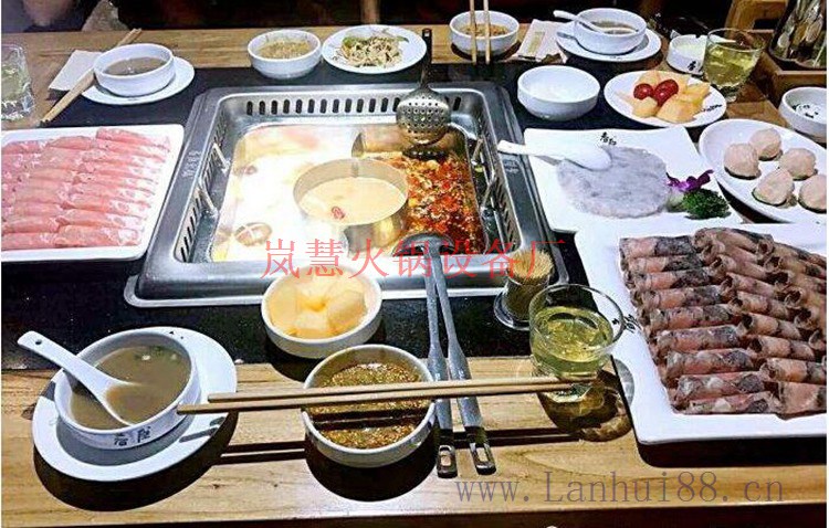 新式無煙<a  target='_blank' title=火鍋?zhàn)?火鍋?zhàn)?/a>